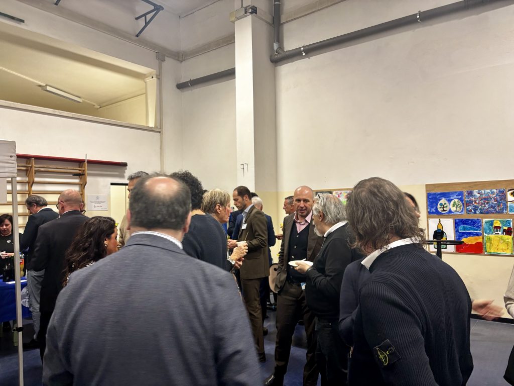 Un momento di convivialità durante l'ultimo Aperirep in Progetto Itaca